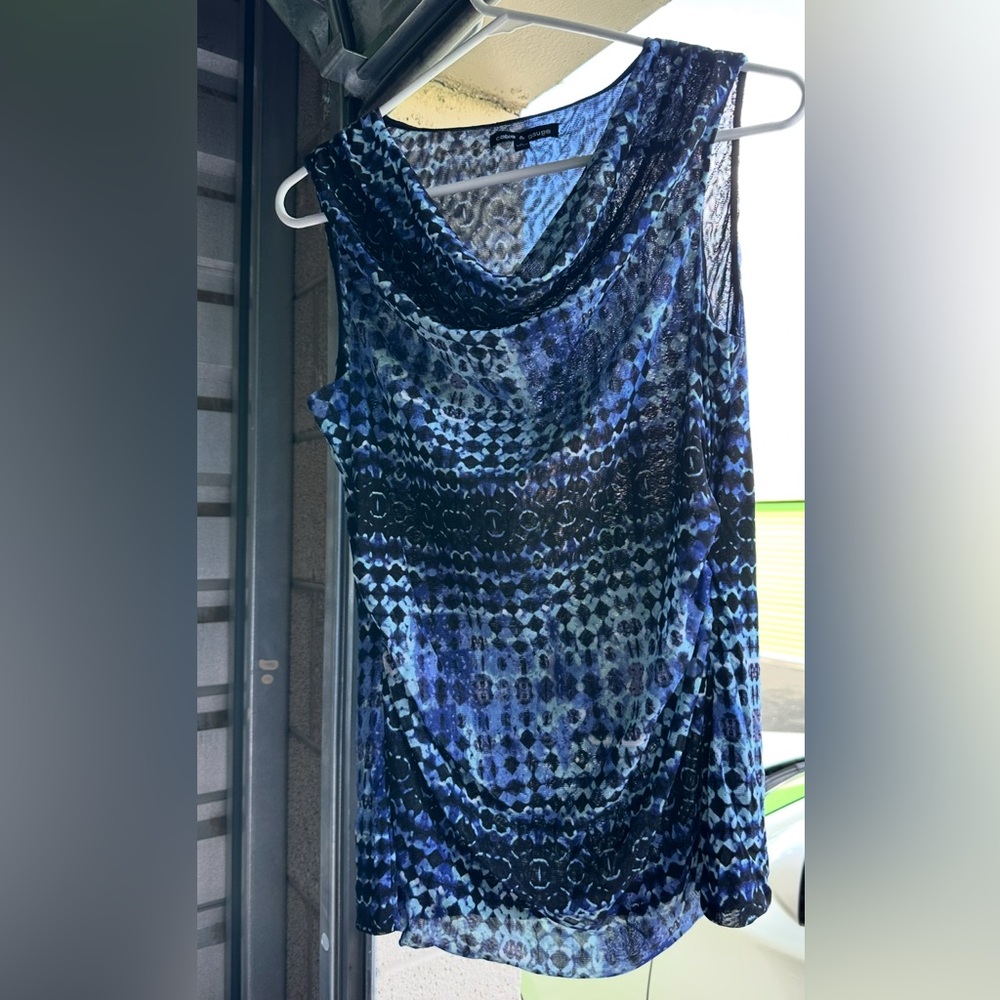 Elegant Blue Patterned Shirt